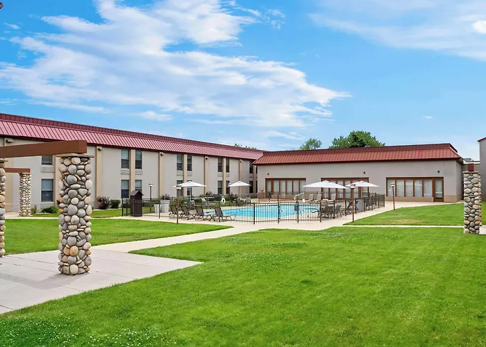 Inn Comfort At Buffalo Bill Village